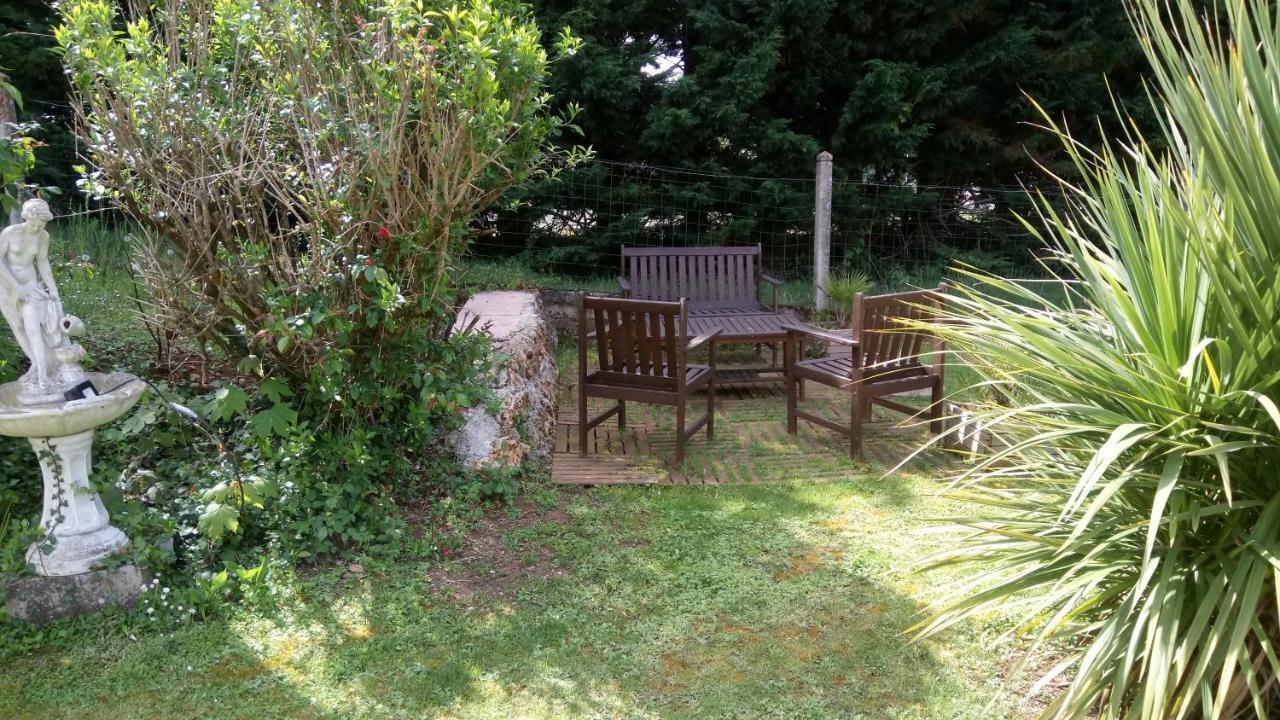 Hotel Montespan Lussac-les-Châteaux Eksteriør billede