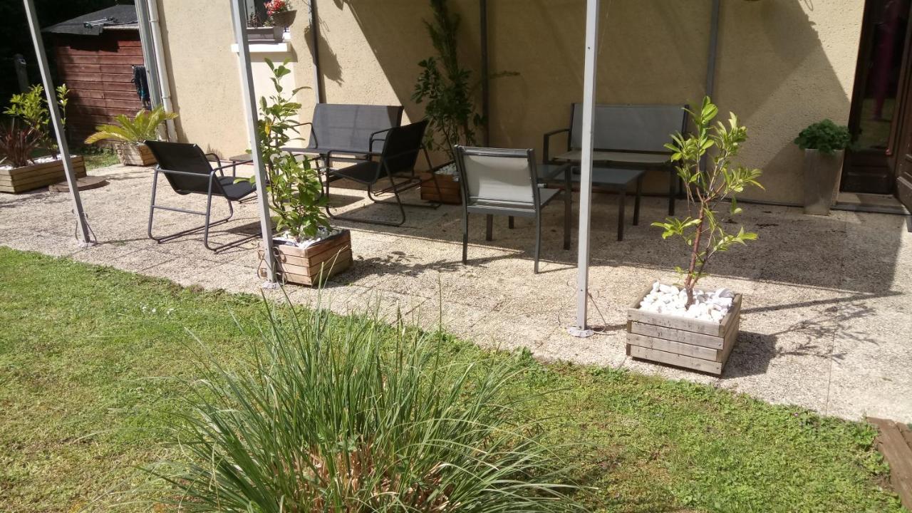 Hotel Montespan Lussac-les-Châteaux Eksteriør billede