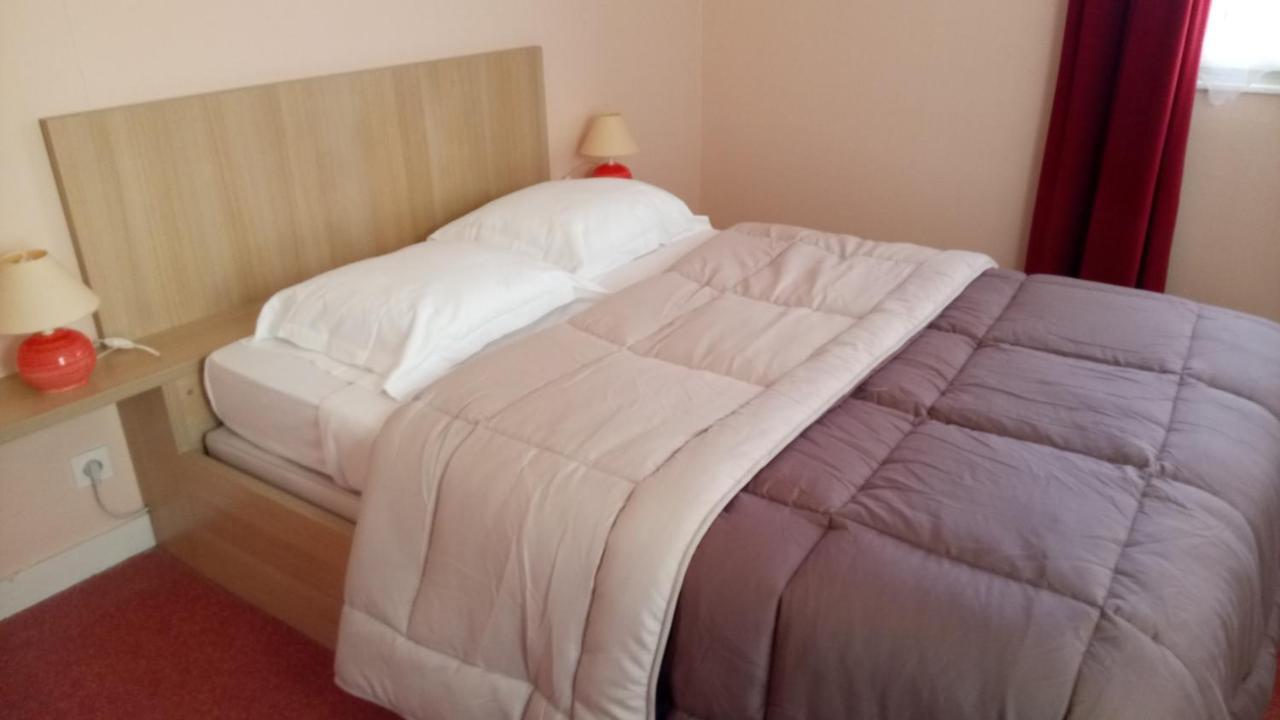 Hotel Montespan Lussac-les-Châteaux Eksteriør billede