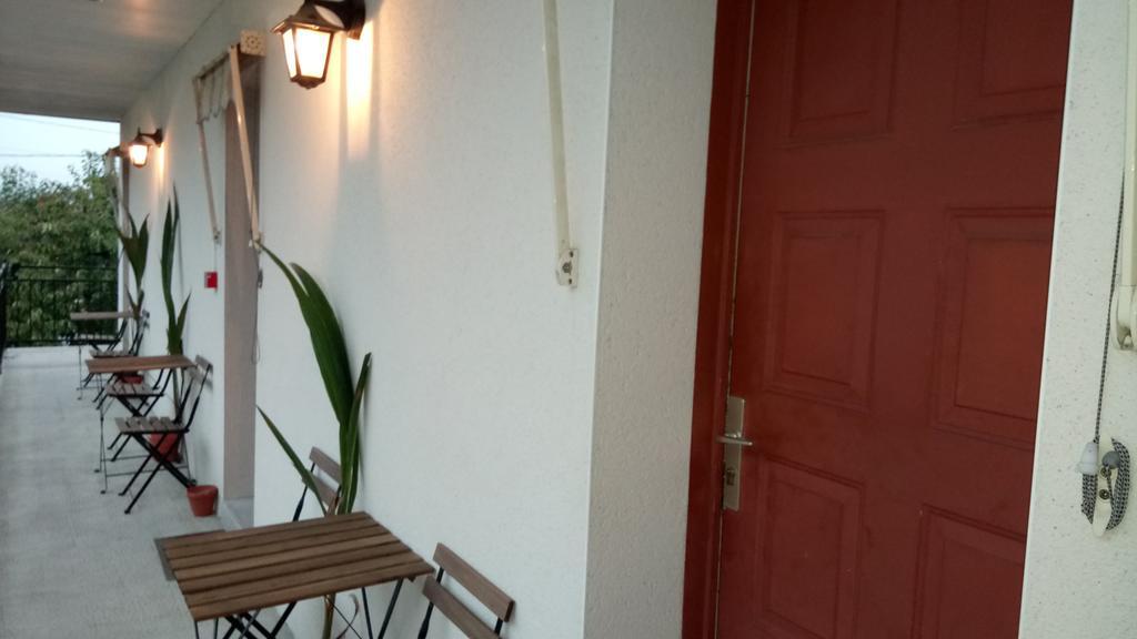 Hotel Montespan Lussac-les-Châteaux Eksteriør billede