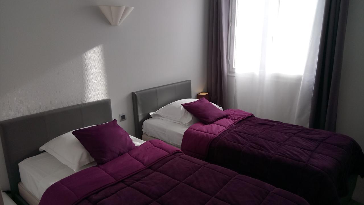 Hotel Montespan Lussac-les-Châteaux Eksteriør billede